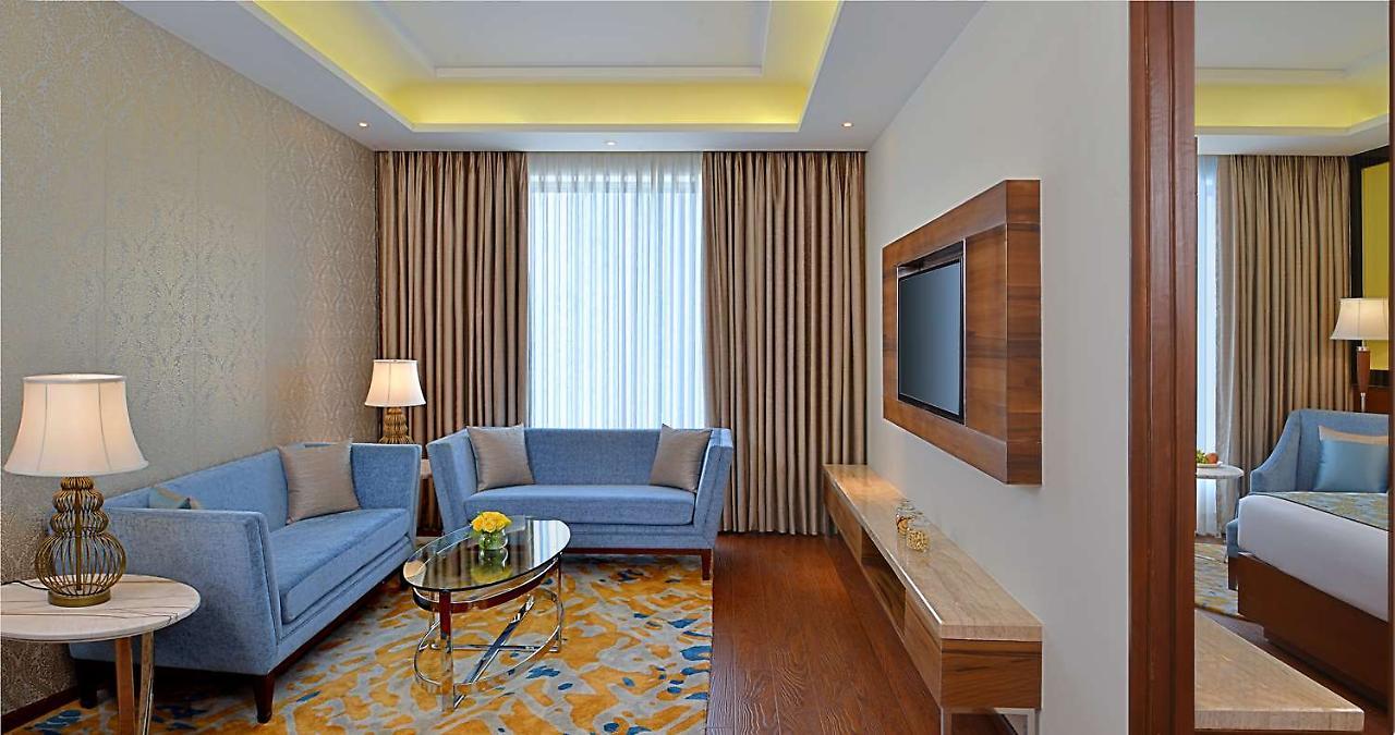 Готель Radisson Гваліор Екстер'єр фото